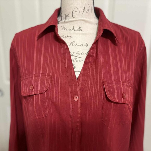 Women's Like New Red Button-Down Blouse with Stripes & QTR-Sleeved with Pockets - Picture 2 of 4